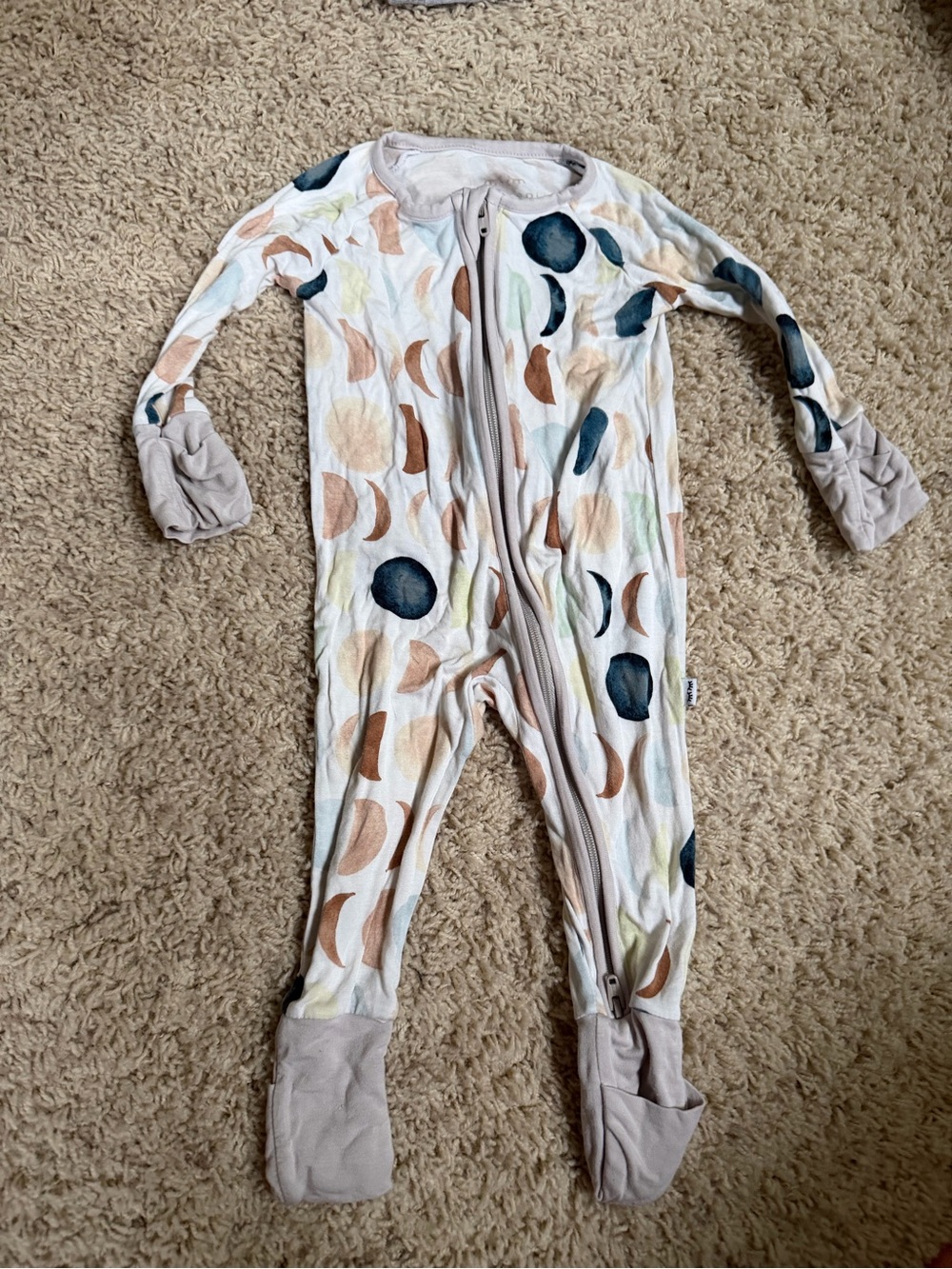 Little Sleepies moon zippy